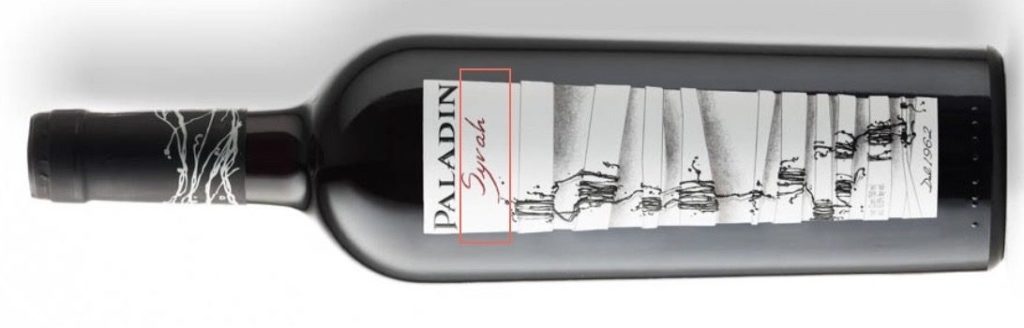 Une bouteille de vin de cépage syrah sans appellation. Les vins de cépage, dans le classement des appellations italiennes des vins ne sont pas IGT, DOC, DOCG